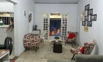 Imagem 5: Casa para venda possui 190 metros quadrados com 2 quartos em Estância Itaguaí - Caldas Nov