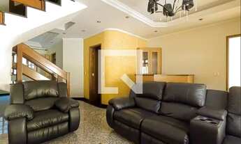 Imagem 3: Casa de Condomínio para Aluguel - Vila Galvão, 4 Quartos, 240 m2