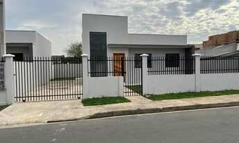 Imagem 2: Linda residência 3 Quartos 1 sendo suíte