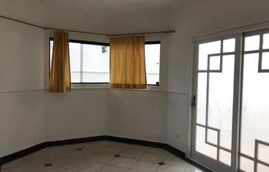 Imagem 6: Casa Alto Padrão para Aluguel com 4 dormitórios, sendo 4 suítes, 300,00m² Arujá 5 - Arujá