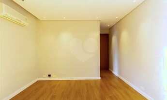 Imagem 5: Apartamento para aluguel e venda possui 223 metros quadrados com 4 quartos