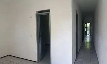 Imagem 6: Casa com 03 quartos, garagem e amplo quintal