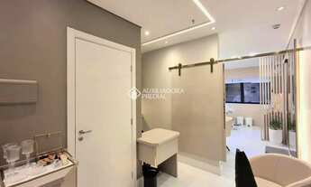 Imagem 5: Sala Comercial Mobiliada, andar alto com Vaga Coberta no Max Plaza