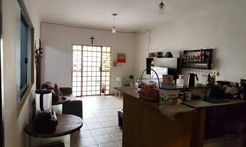 Imagem 6: Oportunidade! Casa de 2 quartos na rua 4, atrás do Dia a dia