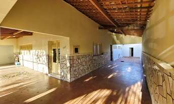 Imagem: Casa de Esquina na Rodrigue Alves com terreno