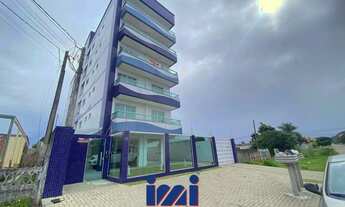 Imagem 2: Apartamento com 3 quartos com piscina na praia