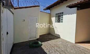 Imagem 2: Casa para alugar, 3 quartos, Santa Mônica - Uberlândia/MG - Rotina Imobiliária