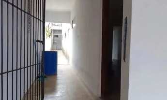 Imagem 2: Casa com 3 Quarto(s) e 2 banheiro(s) para Alugar, 186 m² por R$ 2350 / Mês