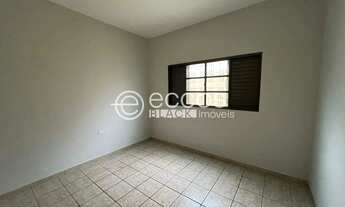 Imagem 4: Casa para aluguel, 3 quartos, 1 suíte, 2 vagas, Cidade Jardim - Uberlândia/MG