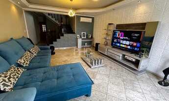 Imagem 3: Sobrado à Venda, com 366m2, 3 Quartos, 3 Suítes, Área Gourmet, 4 Vagas, Parque das Nações