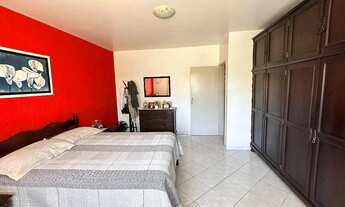 Imagem 5: Casa no centro da Palhoça com terreno grande e duas casas