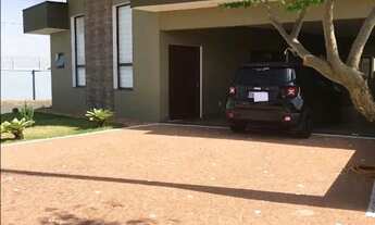 Imagem: Casa com 3 suítes com FOTOVOLTÁICA