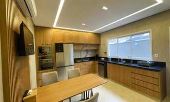 Imagem 6: Sobrado com 3 Suítes , 330 m² de área construída- venda por R$ 2.450.000 ou aluguel por R