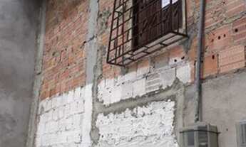 Imagem 4: Casa vendo troco aceito ofertas são 3 casas uma encima da outra ZAP