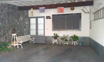 Imagem 3: Térrea para venda possui 121 metros quadrados com 2 quartos