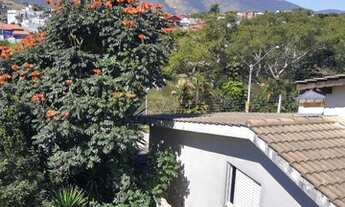 Imagem 2: Casa para venda possui 325 metros quadrados com 4 quartos em Jardim do Lago - Atibaia - SP