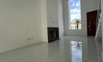 Imagem 2: Raridade em condomínio fechado. Oportunidade única!!