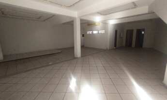 Imagem 3: Salão ao lado da Av. Octavio Pinheiro Brisola