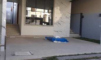 Imagem 2: Casa para venda possui 235 metros quadrados com 2 quartos em Jardim Belvedere - Volta Redo