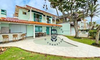 Imagem 2: Casa beira mar para 10 pessoas para locação de temporada na praia de Mariscal - Bombinhas