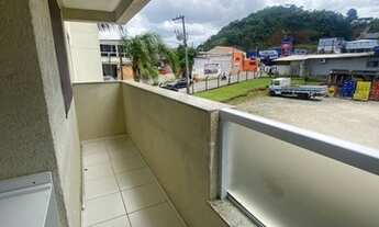 Imagem 6: Apartamento com 3 dormitórios sendo uma suíte, sacada com churrasqueira, em ótima localiza