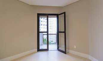 Imagem 7: Excelente Apartamento à venda com 2 Dormitórios sendo 2 Suítes possuindo 106 m² na Perdize