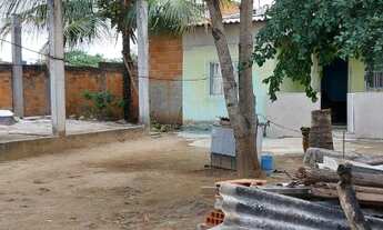 Imagem 6: Casa de esquina de 2qts com quintal e lote e uma estrutura armada para comercio prox. sup