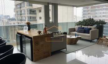 Imagem 3: Apartamento para aluguel possui 234 metros quadrados com 3 quartos