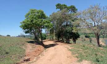 Imagem 3: Lote/Terreno para venda tem 1000 metros quadrados com 1 quarto em Centro - Atibaia - SP