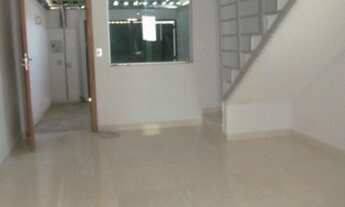 Imagem 2: Casa Geminada para aluguel, 2 quartos, 1 vaga, Santa Terezinha - Belo Horizonte/MG