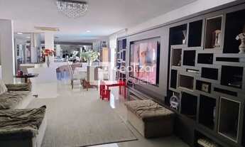 Imagem: Casa 4 Quartos com Edícula no Santa Mônica