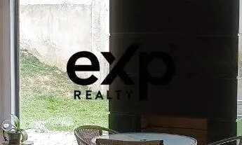 Imagem 7: Sobrado Alto Padrão no Centro de Quatro Barras