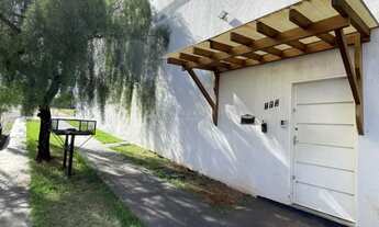 Imagem 4: Sobreloja Residencial com 3 Dormitórios e Sala com Sacada!