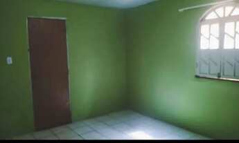 Imagem 7: Prédio com três casas e um ponto comercial