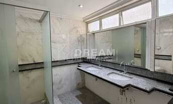 Imagem 4: Imóvel para venda possui 300 metros quadrados com 3 quartos