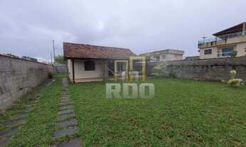 Imagem: Casa com 2 quartos em terreno unico por