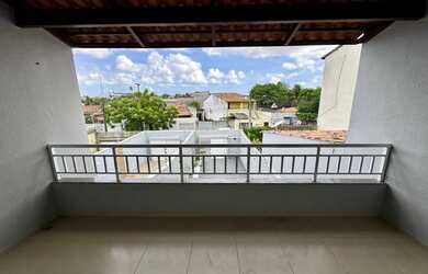 Imagem 2: Casa duplex reformada no Mondubim