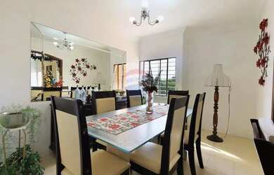 Imagem 4: Apartamento de 82m reformado, com 3 quartos, wc social, 2 salas, cozinha e área de serviço