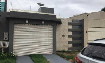 Imagem: Aluga-se casa no centro, 3 quartos, R$ 1.000,00