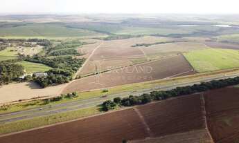Imagem 3: Terreno na Rodovia dos Bandeirantes sentido Capital