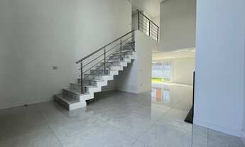 Imagem 7: Raridade em condomínio fechado. Oportunidade única!!