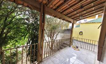 Imagem 2: Casa para aluguel possui 300 metros quadrados com 3 quartos em São Marcos - Belo Horizonte