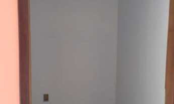 Imagem 6: Casa vendo troco aceito ofertas são 3 casas uma encima da outra ZAP