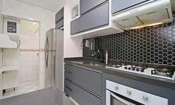 Imagem 5: Apartamento reformado, elétrica nova 02 quartos no Água Verde - Curitiba - PR