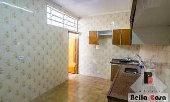 Imagem: Casa assobradada com 02 quartos e 02 vagas