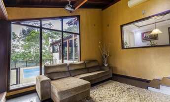 Imagem 6: Casa com linda vista no bairro Itoupava Central, amplo terreno em local tranquilo com lind