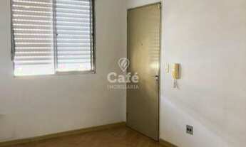 Imagem 2: Apartamento De 2 Dormitórios, Sala de Estar, Banheiro Social, Cozinha e Estacionamento no