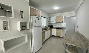 Imagem 3: Apartamento na Meia Praia com 2 suítes e 2 vagas de garagem