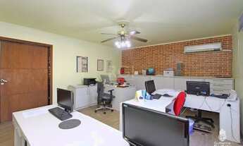 Imagem 5: Casa para Venda - 500m², 5 dormitórios, sendo 2 suites, 5 vagas - Menino Deus