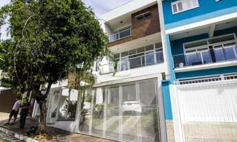 Imagem 2: Casa para Venda - 300m², 3 dormitórios, sendo 1 suites, 4 vagas - Teresópolis